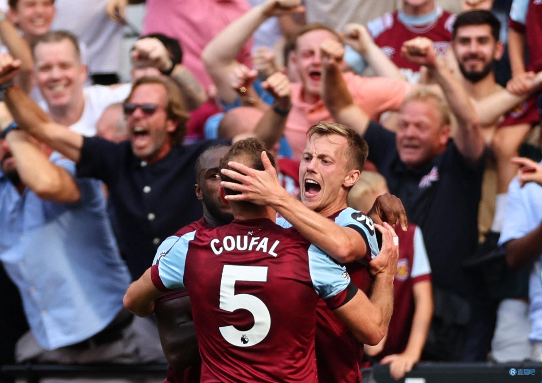 足球半场休 足球半场休